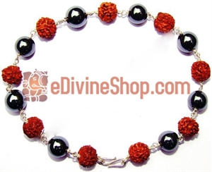 Picture of Rudraksha and Hematite Combination Bracelet in Silver